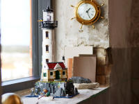 LEGO set 21335-1 Motorized Lighthouse - Image 5