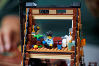 LEGO set 21338-1 A-Frame Cabin - Image 5
