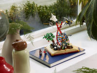 LEGO set 21355-1 The Evolution of STEM - Image 3