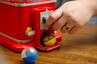 LEGO set 21358-1 Minifigure Vending Machine - Image 14