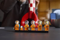 LEGO set 21367-1 Tintin Moon Rocket - Image 5