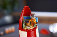 LEGO set 21367-1 Tintin Moon Rocket - Image 6