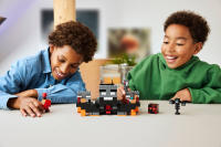 LEGO set 21590-1 Wither Battle - Image 9
