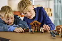 LEGO set 21596-1 Evoker Village Attack - Image 12