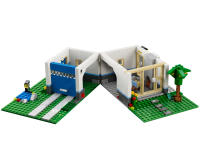 LEGO set 31012-1 Family House - Image 4