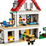 LEGO set 31069-1 Modular Family Villa - Image 3