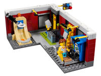 LEGO set 31081-1 Modular Skate House - Image 8