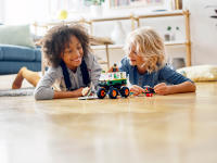 LEGO set 31104-1 Monster Burger Truck - Image 9