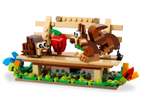 LEGO set 31143-1 Birdhouse - Image 11