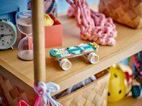 LEGO set 31148-1 Retro Roller Skate - Image 4