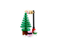 LEGO set 40138-1 Christmas Train - Image 3