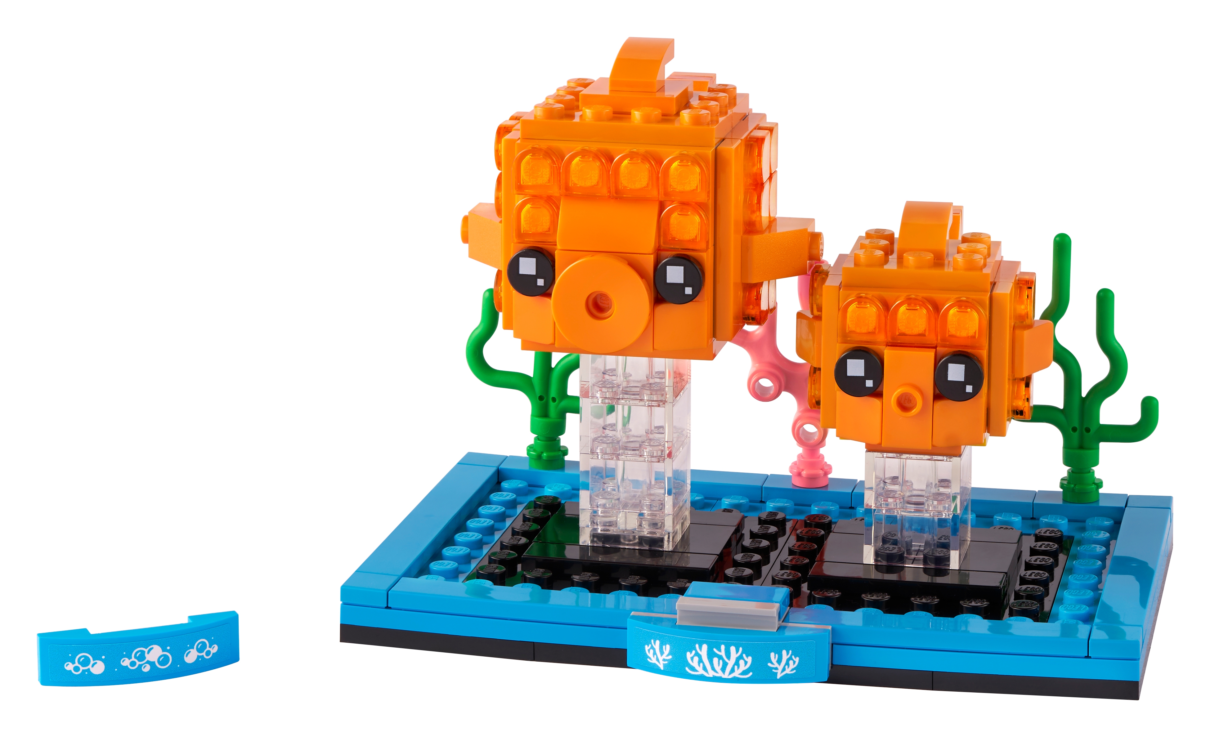 LEGO set 40442-1 Goldfish and Fry - Image 1