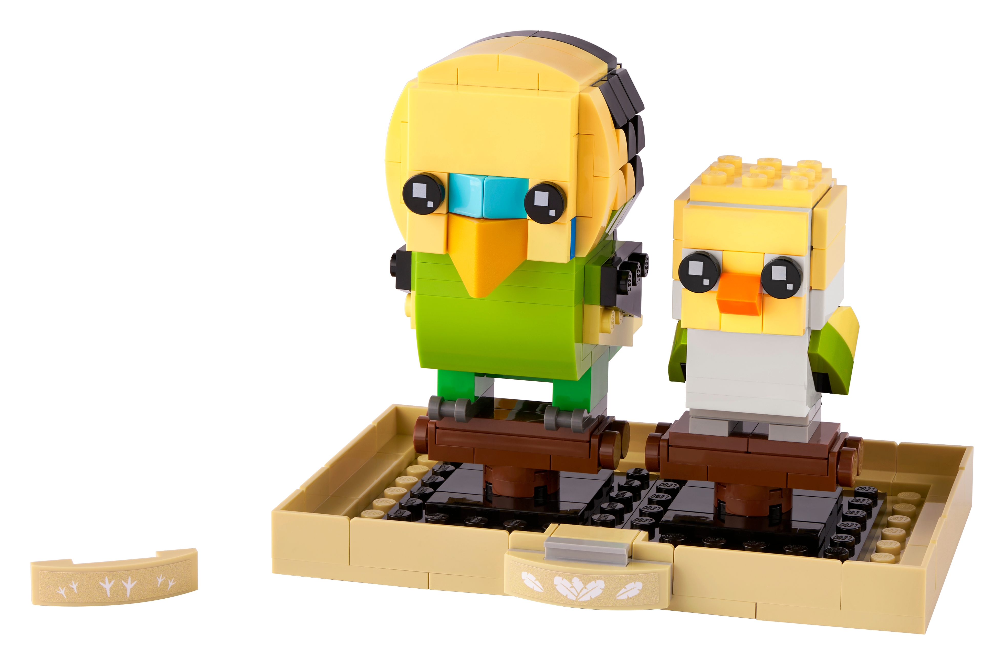 LEGO set 40443-1 Budgie and Chick - Image 1