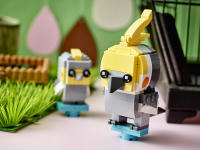 LEGO set 40481-1 Cockatiel and Chick - Image 6