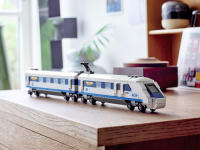 LEGO set 40518-1 High-Speed Train - Image 4