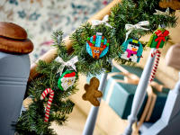 LEGO set 40744-1 Christmas Ornament Selection - Image 4