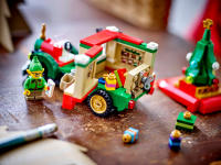 LEGO set 40746-1 Santa's Delivery Truck - Image 5