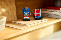 LEGO set 40803-1 Optimus Prime Robot & Vehicle - Image 7