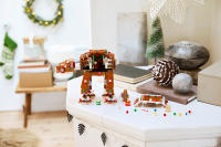 LEGO set 40806-1 Gingerbread AT-AT Walker - Image 4