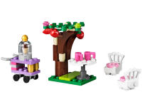 LEGO set 41055-1 Cinderella's Romantic Castle - Image 3