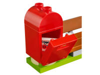 LEGO set 41098-1 Emma's Tourist Kiosk - Image 4