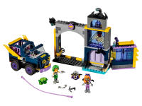 LEGO set 41237-1 Batgirl Secret Bunker - Image 1