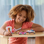 LEGO set 41316-1 Andrea's Speedboat Transporter - Image 5