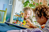 LEGO set 41736-1 Sea Rescue Center - Image 4