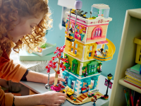 LEGO set 41748-1 Heartlake City Community Center - Image 11