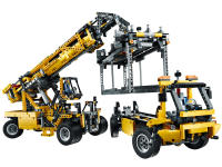 LEGO set 42009-1 Mobile Crane MK II - Image 3