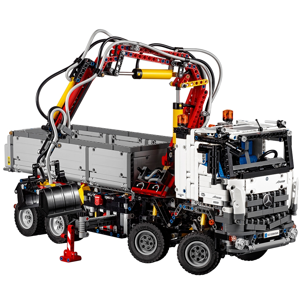 LEGO set 42043-1 Mercedes-Benz Arocs 3245 - Image 1