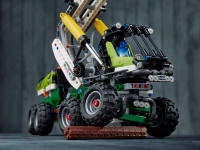 LEGO set 42080-1 Forest Machine - Image 11