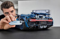 LEGO set 42083-1 Bugatti Chiron - Image 4