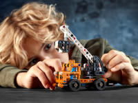 LEGO set 42088-1 Cherry Picker - Image 8