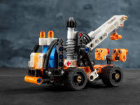 LEGO set 42088-1 Cherry Picker - Image 11