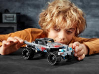 LEGO set 42090-1 Getaway Truck - Image 7