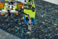 LEGO set 42105-1 Catamaran - Image 10