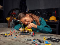 LEGO set 42121-1 Heavy-Duty Excavator - Image 15