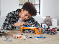 LEGO set 42128-1 Heavy Duty Tow Truck - Image 4