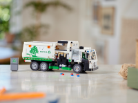 LEGO set 42167-1 Mack LR Electric Garbage Truck - Image 10