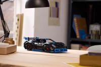 LEGO set 42176-1 Porsche GT4 e-Performance - Image 3
