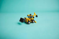 LEGO set 42197-1 Backhoe Loader - Image 11