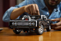 LEGO set 42231-1 Fast and Furious Dodge Charger R/T Car - Image 7