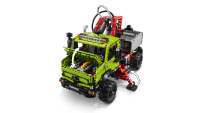 LEGO set 42242-1 Mercedes-Benz Unimog U 5023 with Crane - Image 12