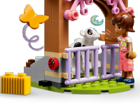 LEGO set 42607-1 Autumn's Baby Cow Shed - Image 4