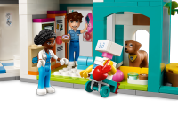 LEGO set 42621-1 Heartlake City Hospital - Image 7