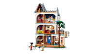 LEGO set 42638-1 Castle Bed and Breakfast - Image 6