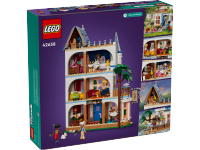 LEGO set 42638-1 Castle Bed and Breakfast - Image 12