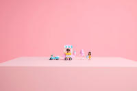 LEGO set 42643-1 Cotton Candy Stand and Scooter - Image 9