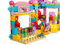 LEGO set 42649-1 Heartlake City Candy Store - Image 4